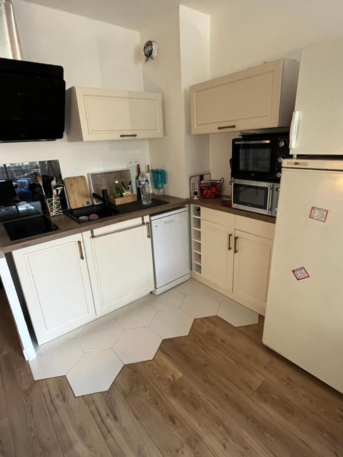 Joli Appartement 2 Pieces Proche Plage Fréjus Zewnętrze zdjęcie